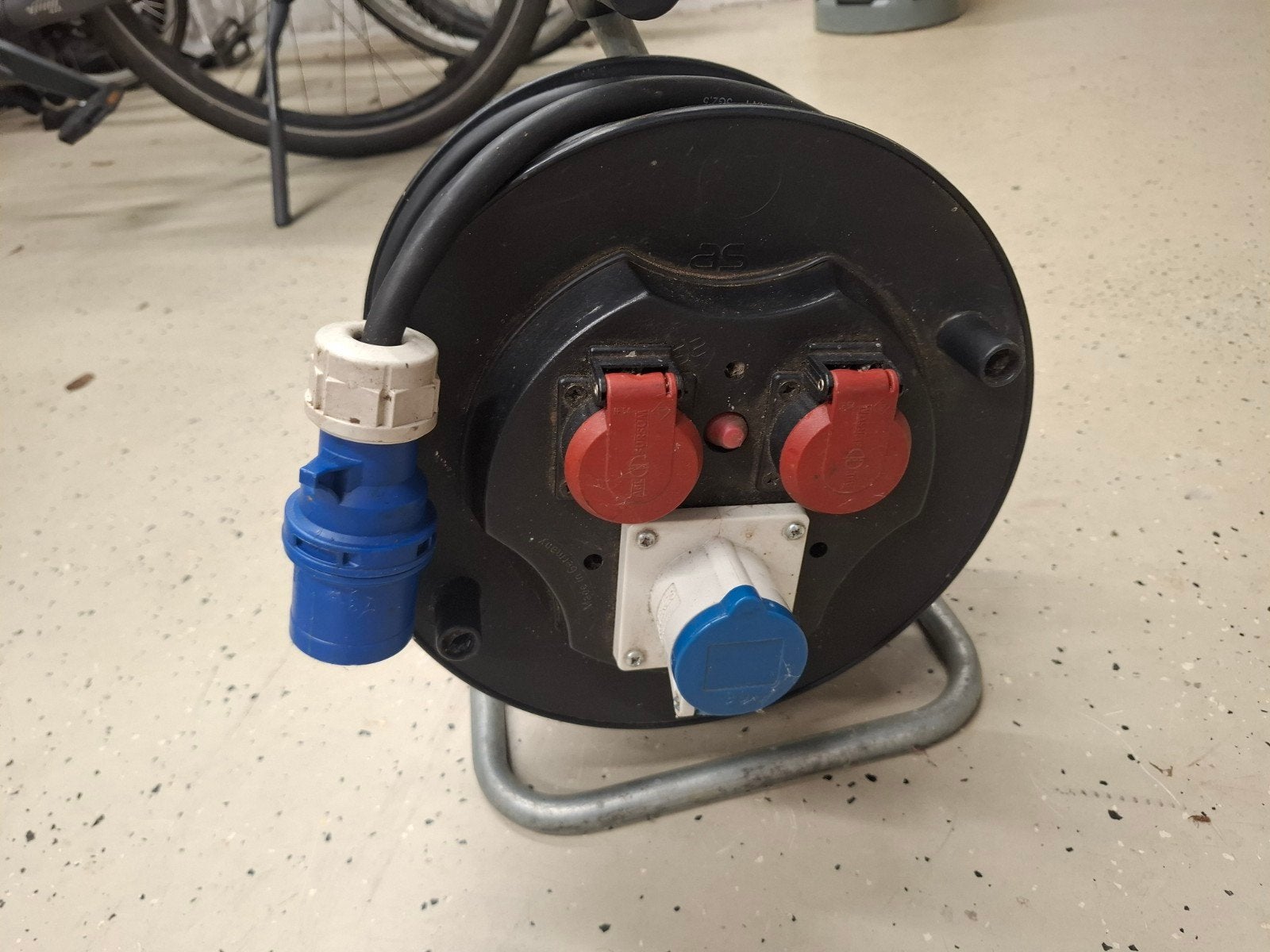 Camping kabelhaspel OZO FLEX H07RN-F 3G2.5 met CEE en Schuko, Ophalen, Gebruikt