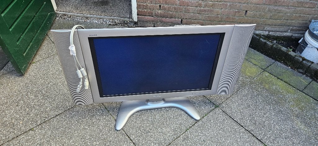 Sharp 30 Inch Scherm LC 30HV4E DVI Computer scherm, Ophalen, 3 tot 5 ms, Ingebouwde speakers, Overige typen
