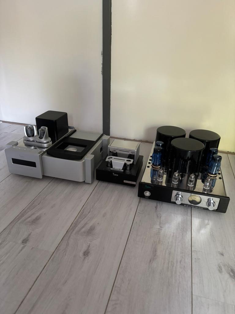 Complete Yaqin buizen hifi-set in zeer nette staat, Ophalen of Verzenden, Versterker