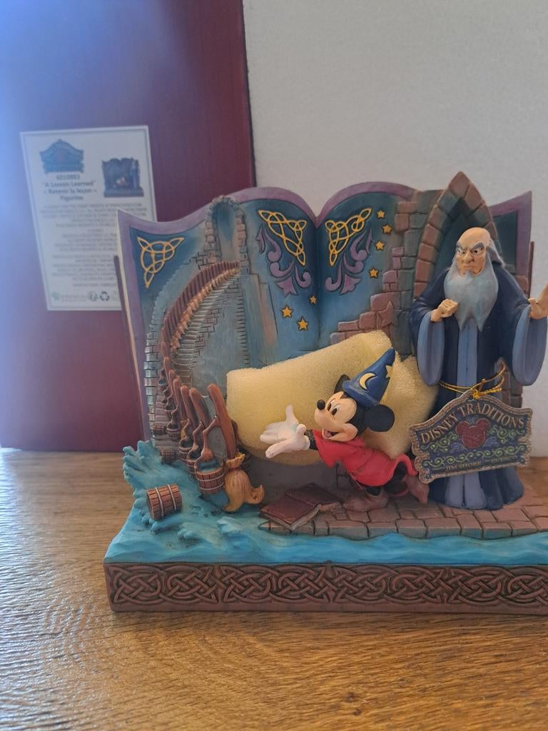 Disney tradition Storybook Mickey Fantasia, Verzamelen, Ophalen of Verzenden, Mickey Mouse, Nieuw, Beeldje of Figuurtje