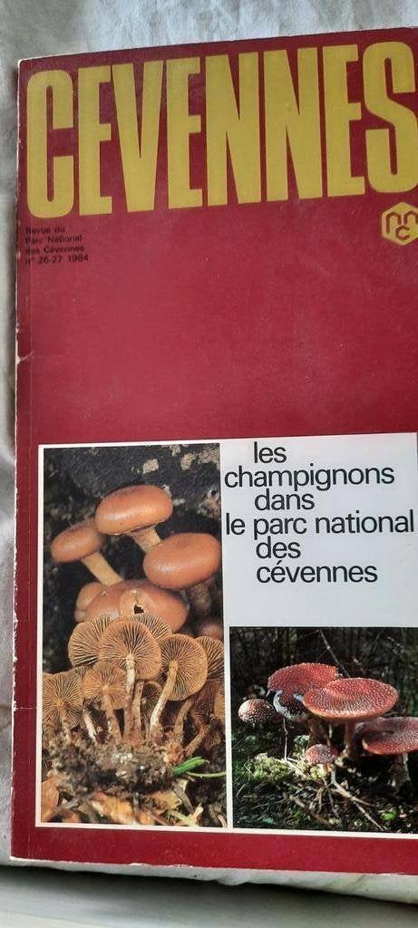 boek cevennes les champignons le parc national (franstalig), Ophalen of Verzenden, Gelezen, Bloemen, Planten en Bomen