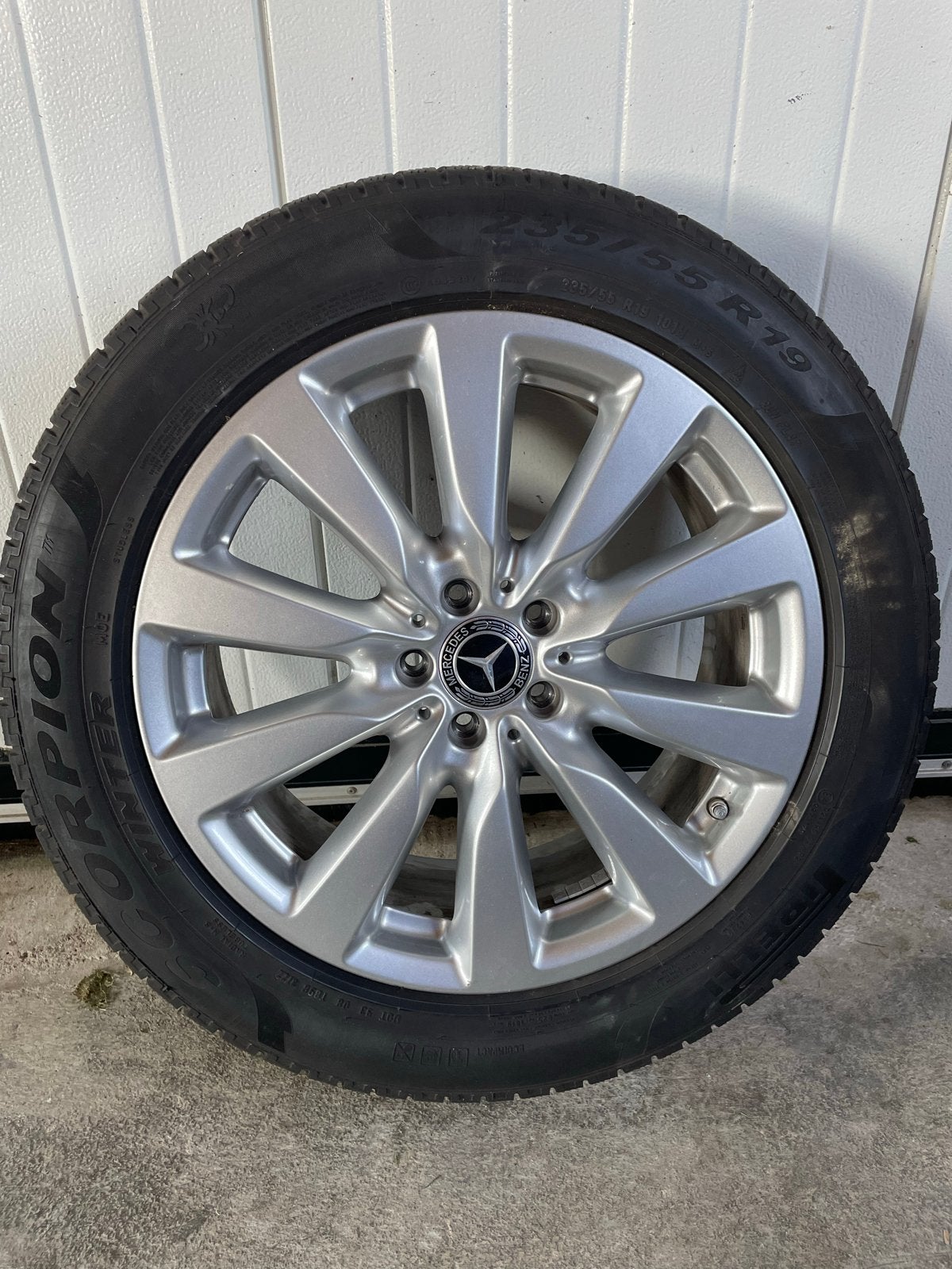 Originele Mercedes GLC velgen met winterbanden 19 inch, Gebruikt, Banden en Velgen, Winterbanden, 235 mm