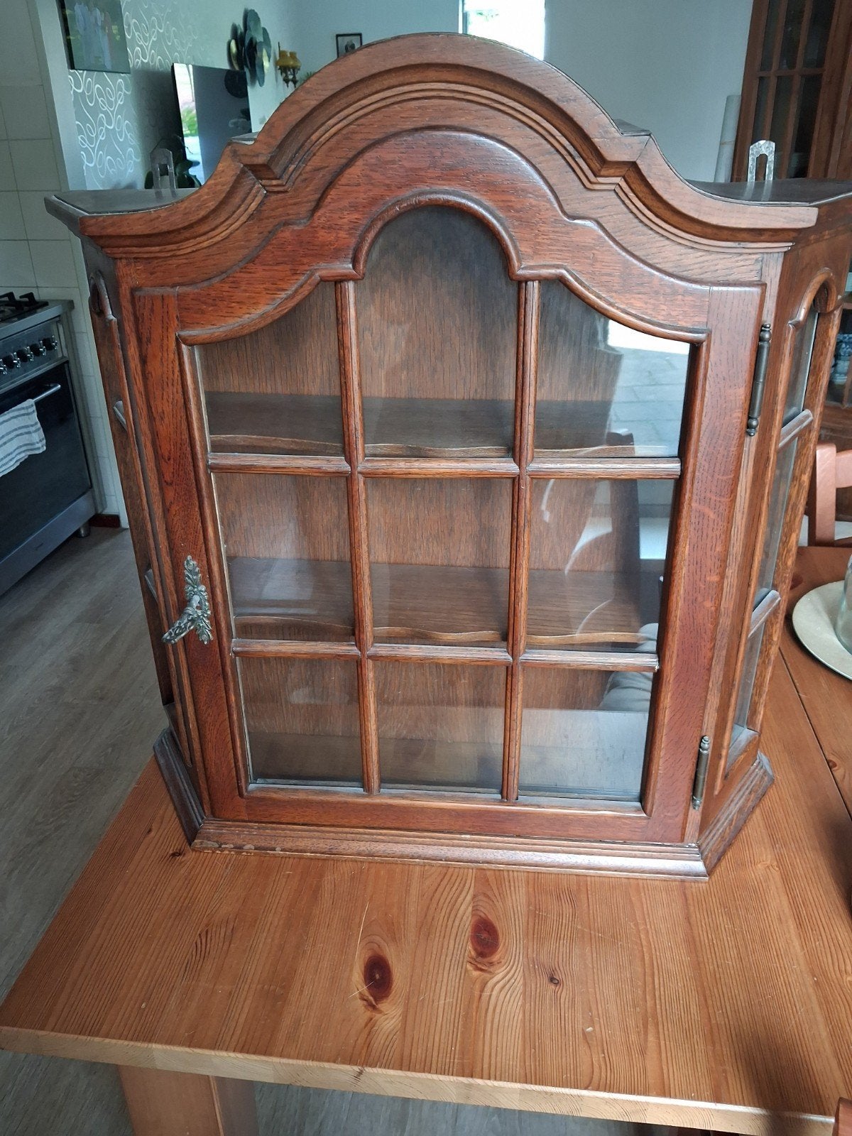 vitrine kastje.  Eiken., Ophalen