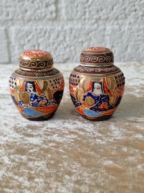 Vintage Japanse Satsuma Moriage Mini Gemberpotjes Set, Ophalen of Verzenden