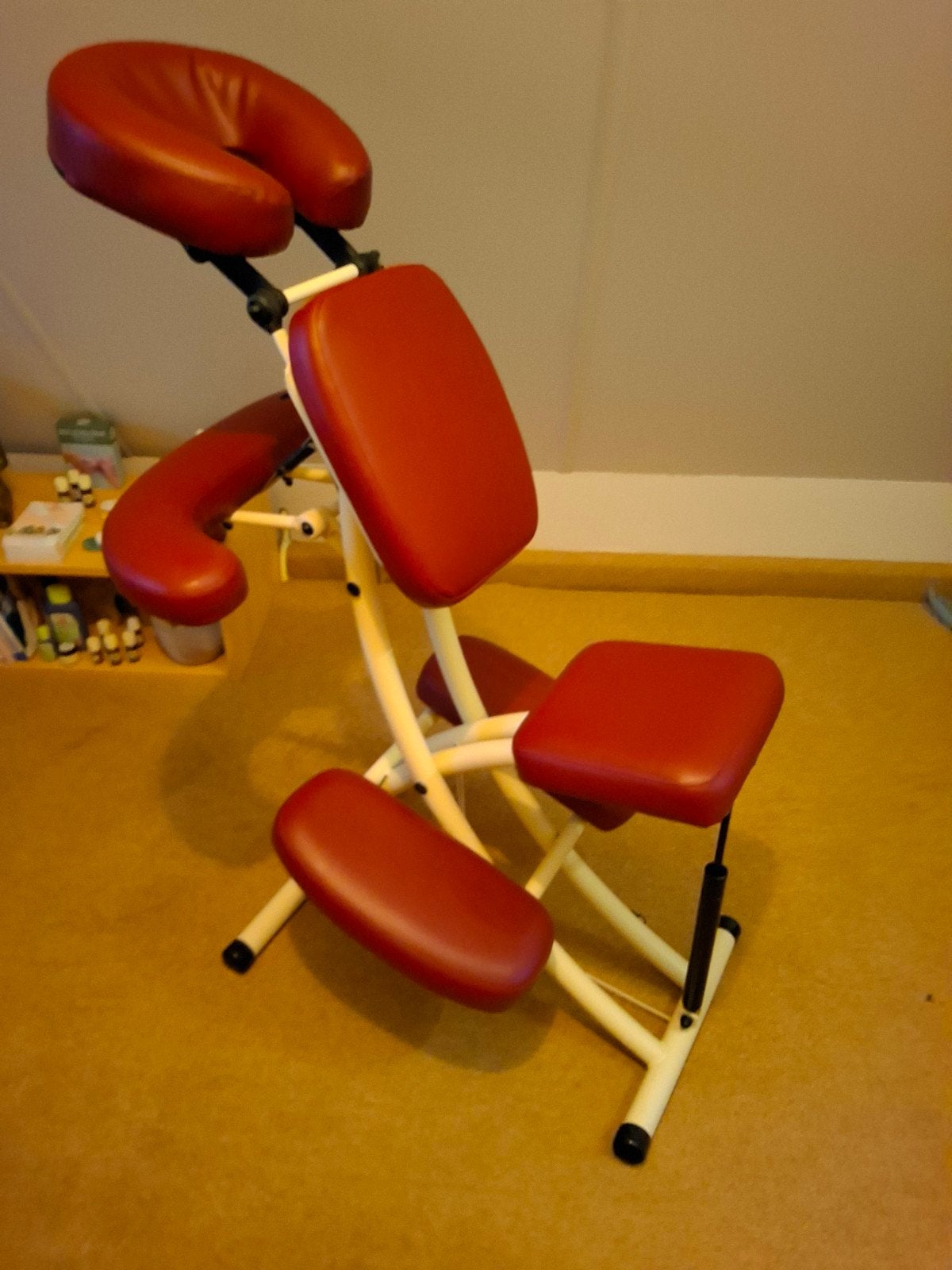 Massagestoel met zwangerschapshulpstuk en transporthoes, Sport en Fitness, Massageproducten, Ophalen, Zo goed als nieuw, Massagestoel of Kussen