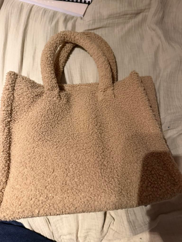 Beige teddy tas, Ophalen of Verzenden, Zo goed als nieuw, Beige, Schoudertasje