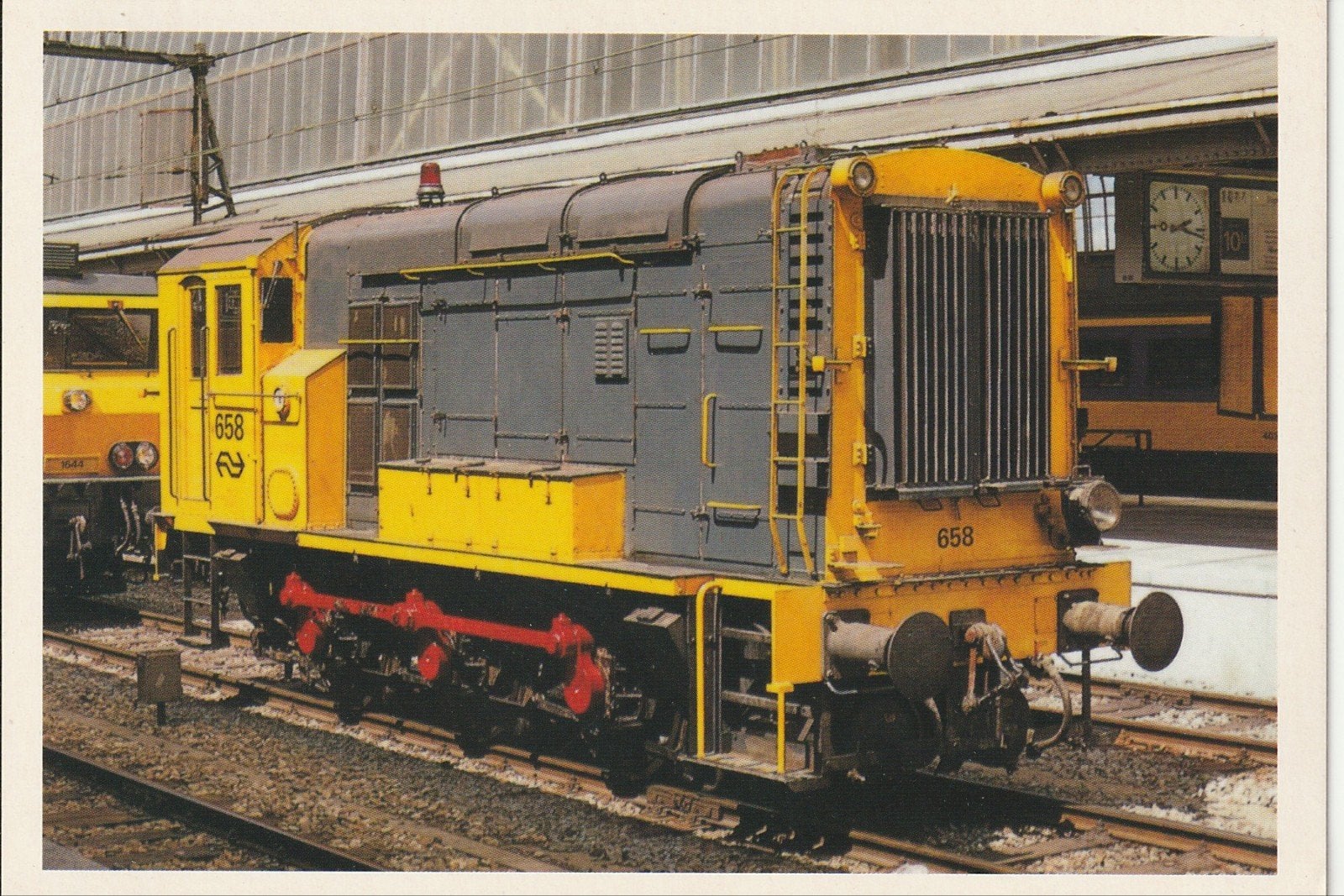 AMSTERDAM CS DIESEL RANGEER LOCOMOTIEF 658 ELOC 1644 KOLOPER, Ophalen of Verzenden, 1980 tot heden, Ongelopen, Noord-Holland