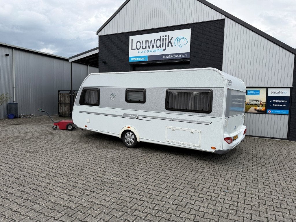 KNAUS Südwind 550 UF ’14 (Fransbed, Rondzit), Caravans en Kamperen, Rondzit, 7 tot 8 meter, Bedrijf, Lengtebed