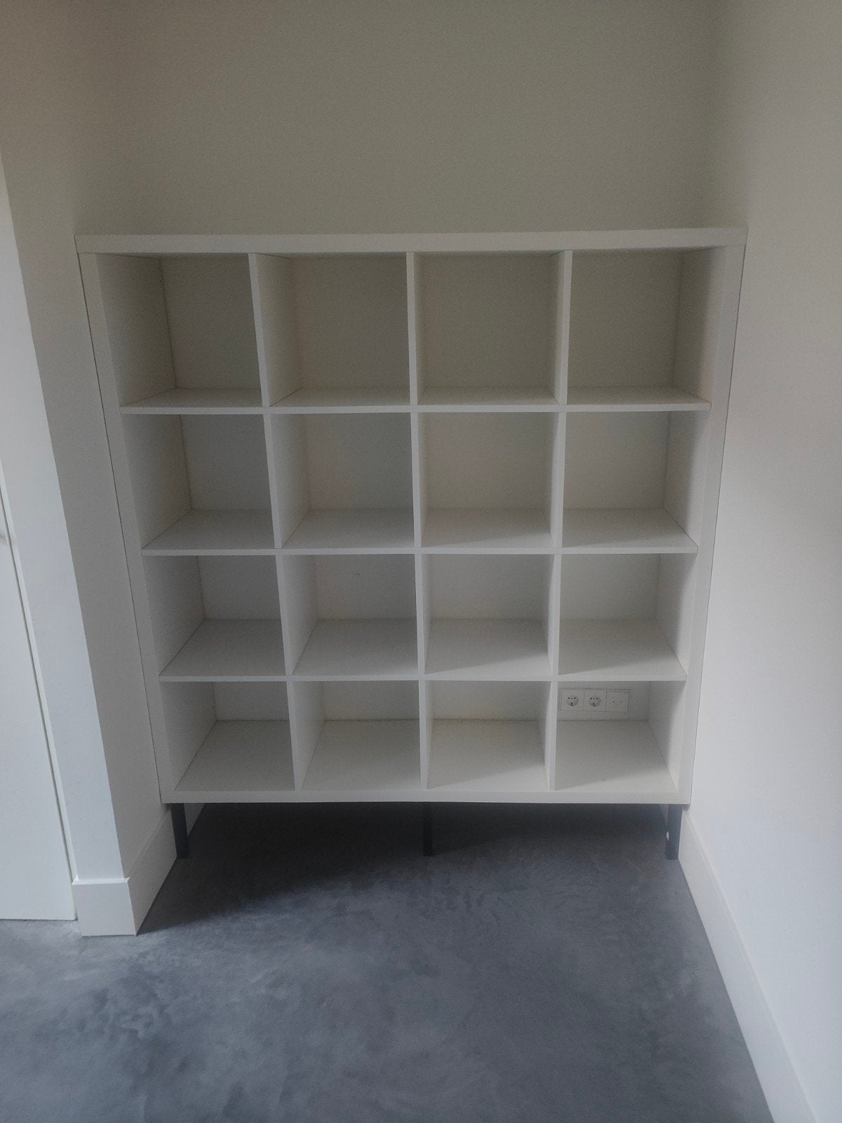Witte Ikea vakkenkast met 16 vakken, Ophalen of Verzenden, Zo goed als nieuw