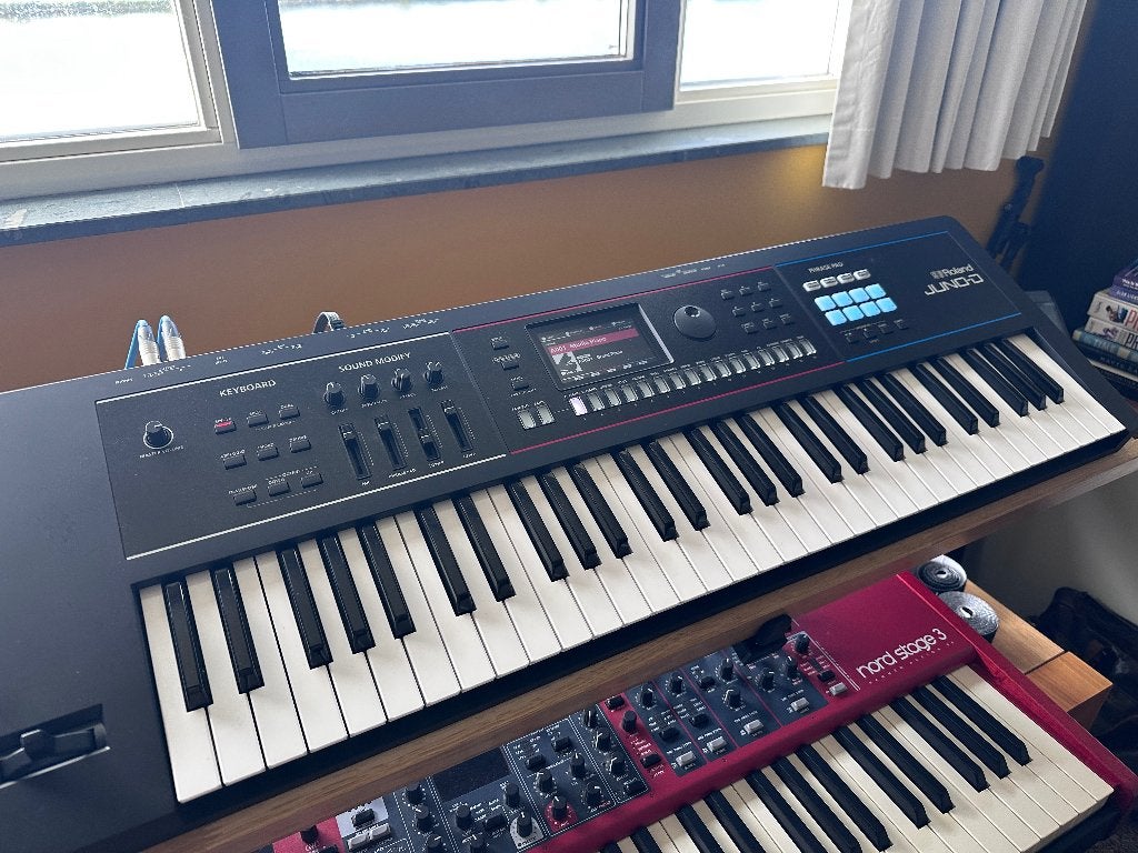 Roland JUNO-D6 synthesizer – in nieuw staat, Muziek en Instrumenten, Ophalen, Zo goed als nieuw, 61 toetsen, Roland