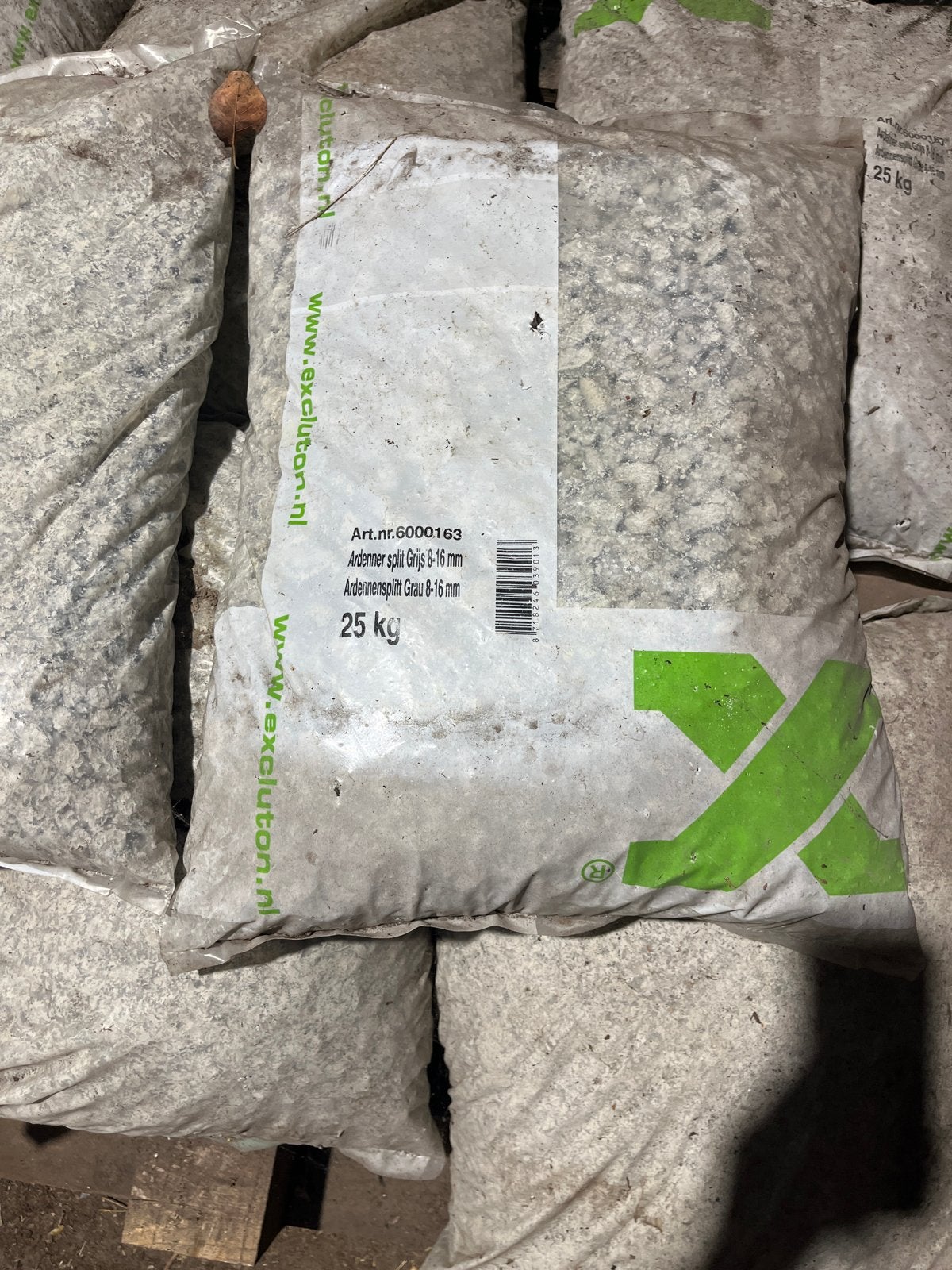 8 zakken Ardennersplit Grijs 8-16 mm - 25 kg per zak, Tuin en Terras, Nieuw, Ophalen of Verzenden, Split, Grijs