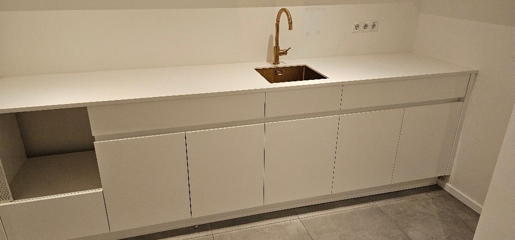 Luxe maatwerk keuken 296cm met HI-MACS blad, Ophalen, Wit, Zo goed als nieuw, Greeploos