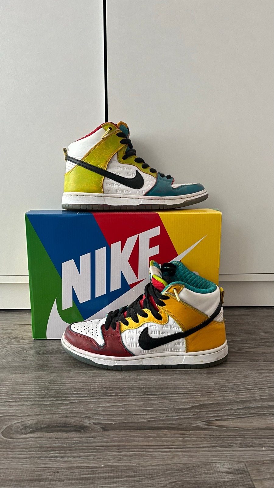 Nike SB Dunk High Pro QS 'All Love' - Maat 40, Ophalen of Verzenden, Zo goed als nieuw, Overige kleuren, Sneakers of Gympen