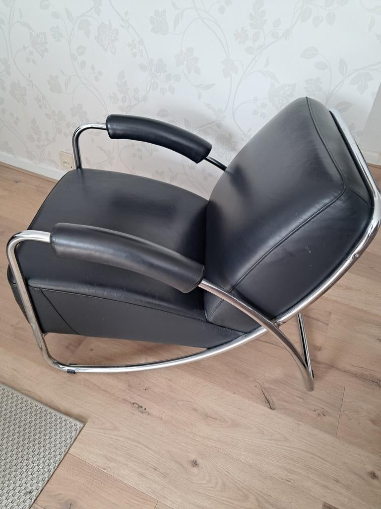 Dyker 20 design fauteuil zwart leer, Huis en Inrichting, Fauteuils, Gebruikt, Leer, 75 tot 100 cm, Ophalen