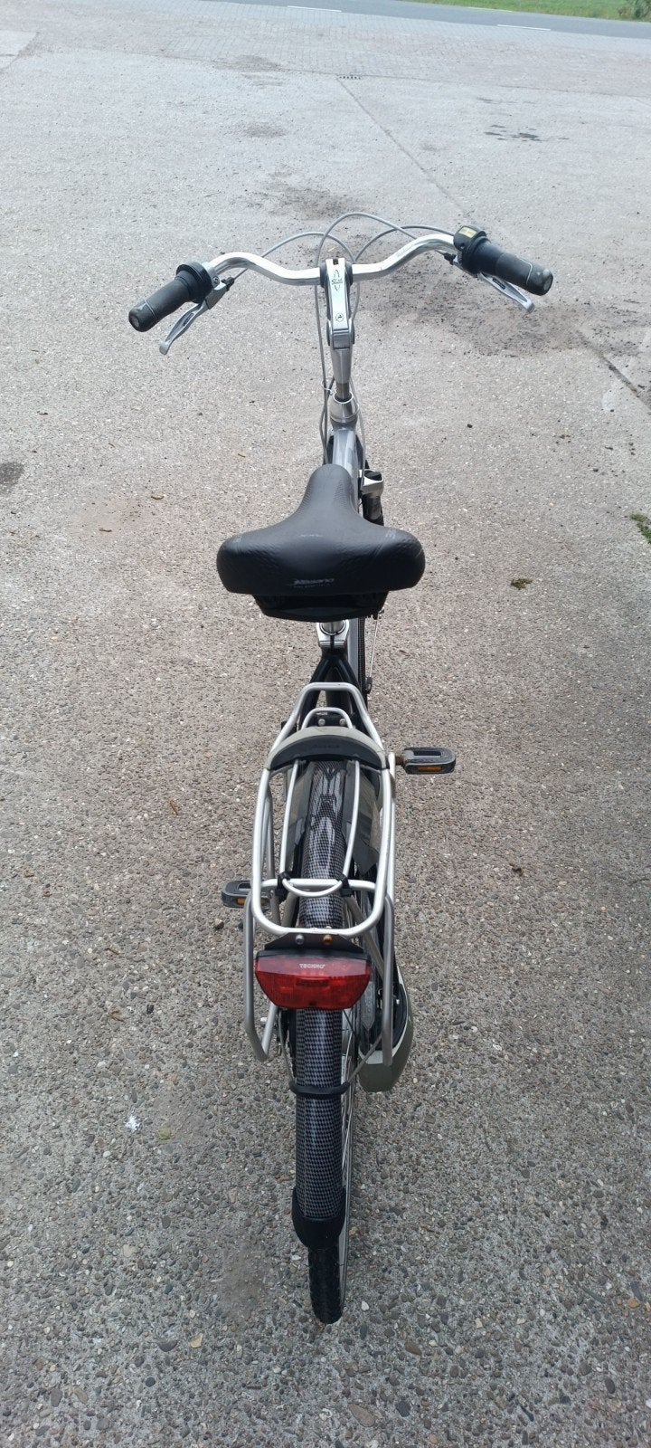 Gazelle fiets met 8 versnellingen - Zo goed als nieuw, Fietsen en Brommers, Ophalen, Versnellingen, 56 cm of meer, Zo goed als nieuw
