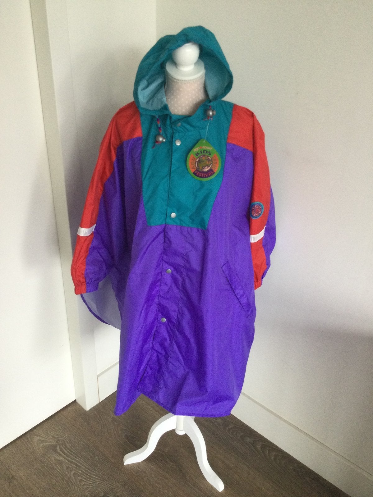 AGU SPORT FESTIVAL KINDERCAPE/PONCHO mt.116 NIEUW, Caravans en Kamperen, Regenkleding, Ophalen of Verzenden, Nieuw, Regenponcho