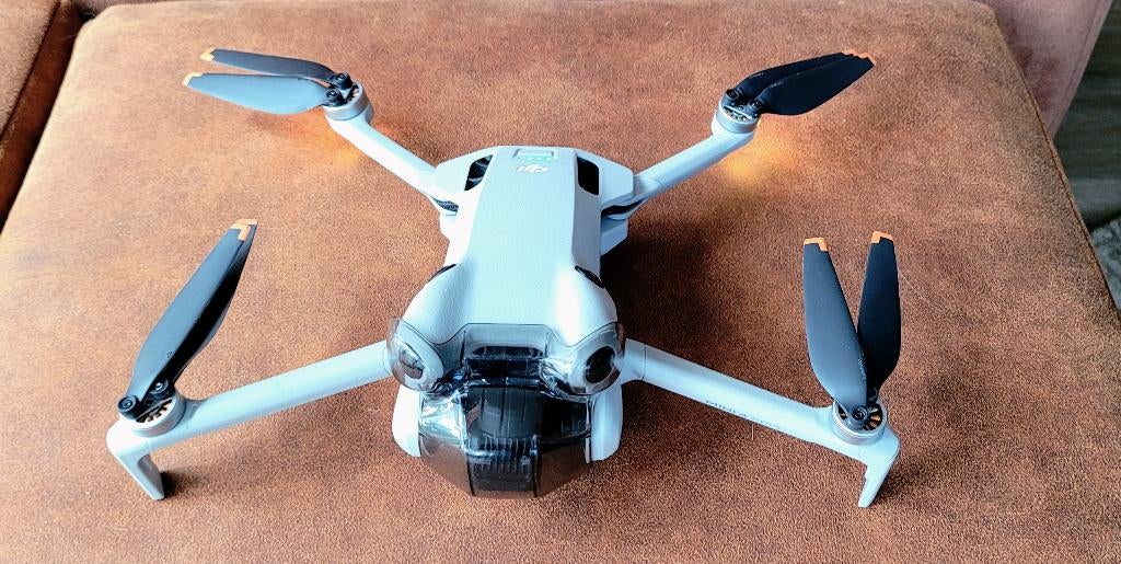 DJI Mini Pro 4 ( alleen drone), Audio, Tv en Foto, Drones, 250 tot 900 gram, Gebruikt, Cameradrone, Return to Home