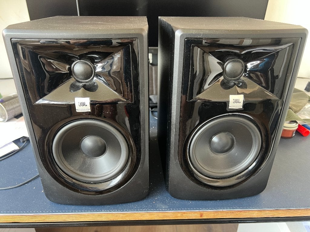 JBL 305P MkII studiomonitors -- set van 2, Ophalen, JBL, Zo goed als nieuw, 120 watt of meer