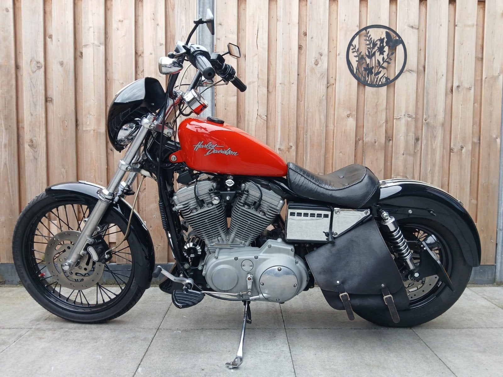 Harley Davidson Sportster 883 XL53C custom, 2 cilinders, Sportuitlaat, Occasion, Chopper