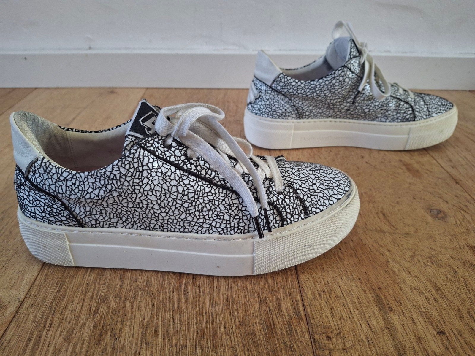Floris van Bommel sneakers maat 38.5 mt 38, Wit, Floris van Bommel, Ophalen of Verzenden, Sneakers of Gympen