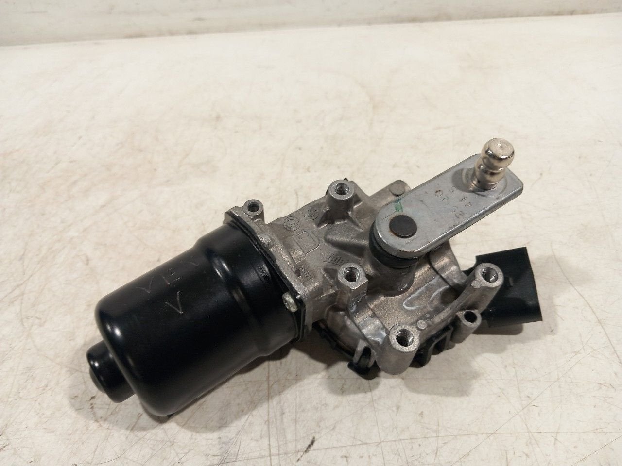 Ruitenwissermotor voor Peugeot 2008, Onderdelen@venauto.nl, Van der Ven Autorecycling B.V., Gebruikt, Ettenseweg 76, 4706 PB Roosendaal, The Netherlands