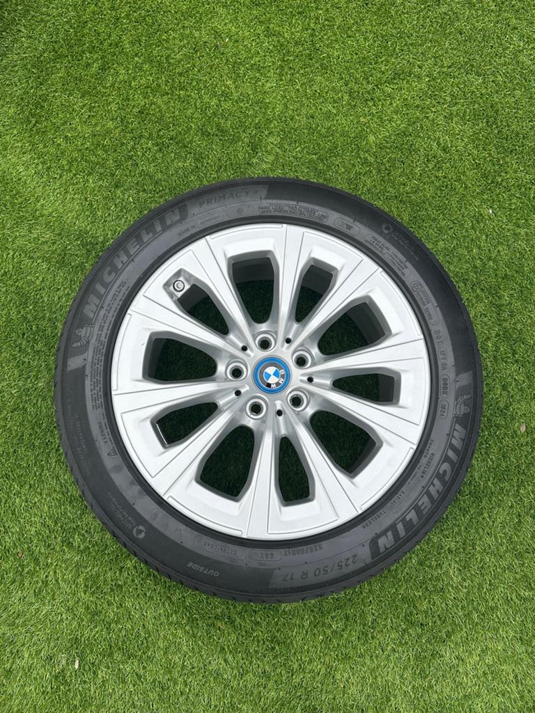 BMW 17 inch velgen met Michelin zomerbanden, Auto-onderdelen, Banden en Velgen, Ophalen, Gebruikt, Banden en Velgen, 17 inch