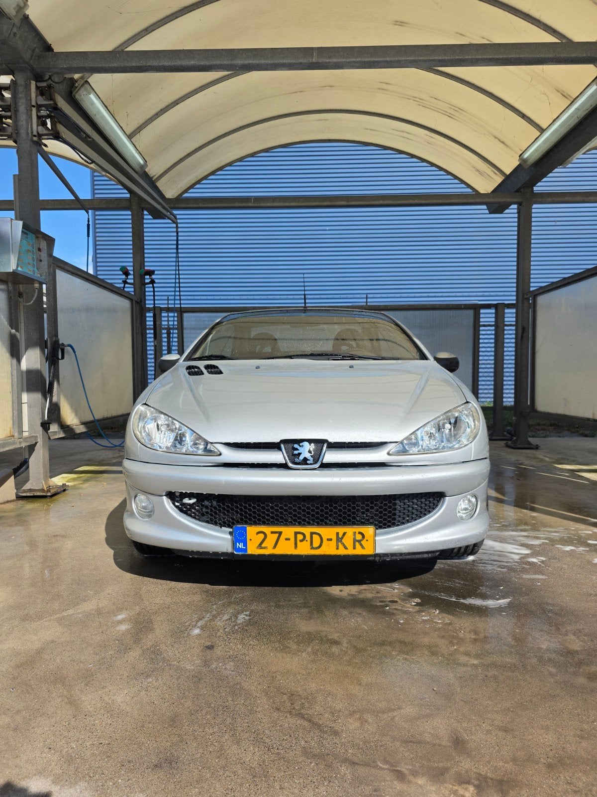 Peugeot 206 1.6 16V CC 2004 Grijs, Auto's, Voorwielaandrijving, 4 cilinders, Cabriolet, 4 stoelen