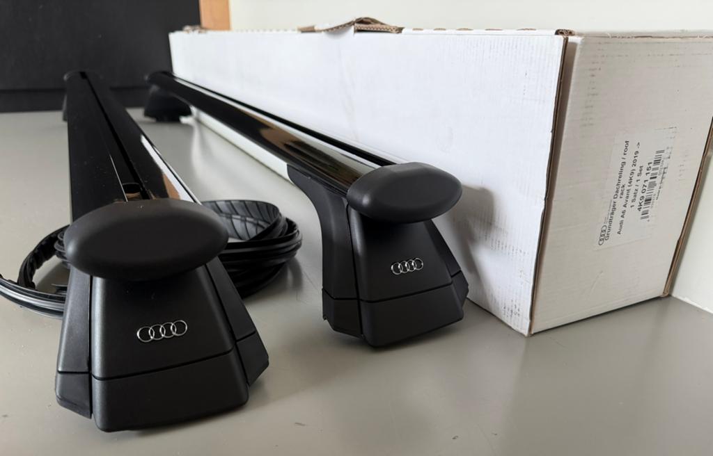 Originele Audi A6 dakdragers, nieuw in doos RAL glans zwart, Ophalen of Verzenden, Zo goed als nieuw