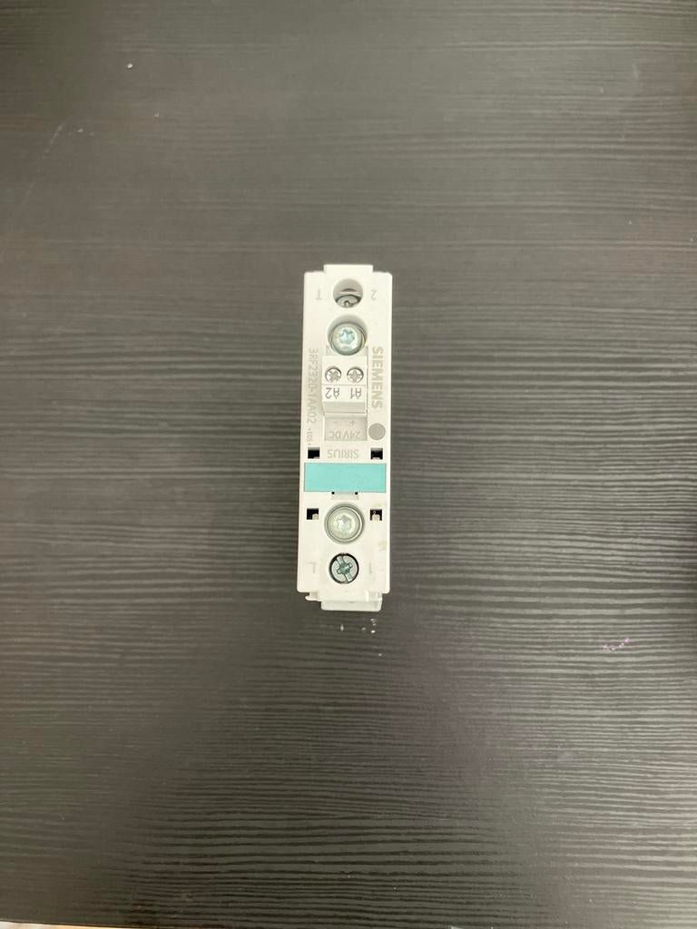 Siemens Sirius 3RF2320-1AA02, Ophalen of Verzenden, Zo goed als nieuw