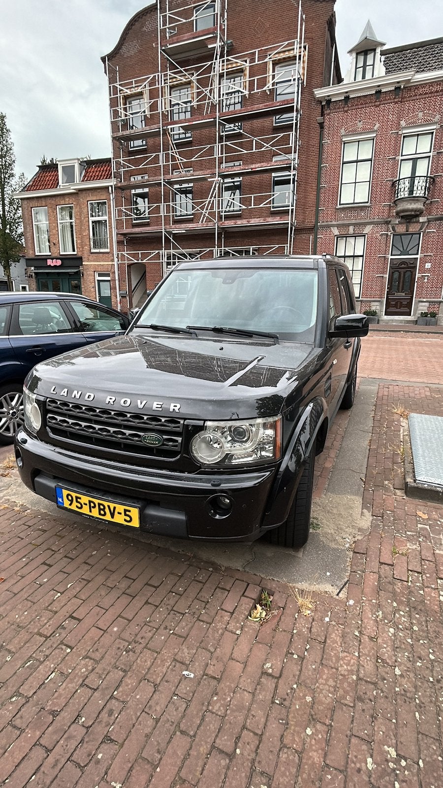 Land Rover Discovery 3.0 Tdv6 2011 Zwart, Auto's, Automaat, 313 €/maand, Zwart, 2993 cc