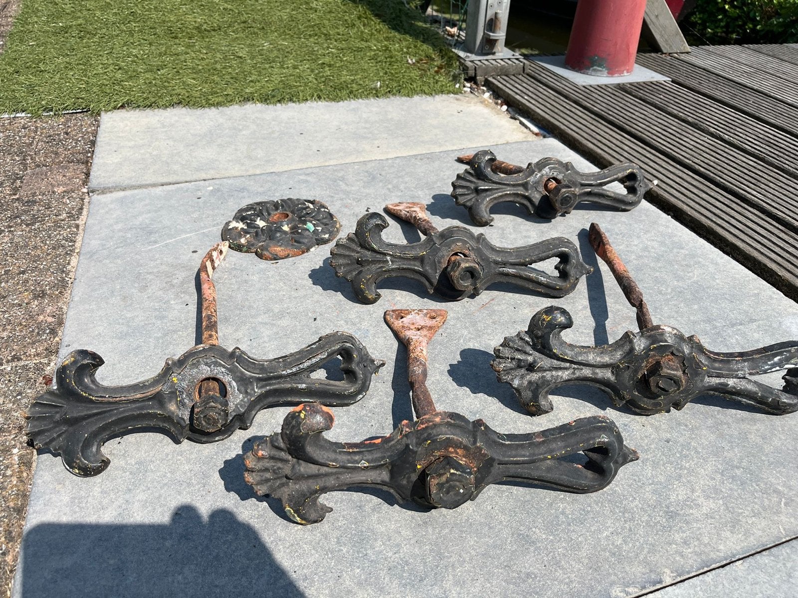 Set van 6 Antieke Gietijzeren Ornamenten, Ophalen