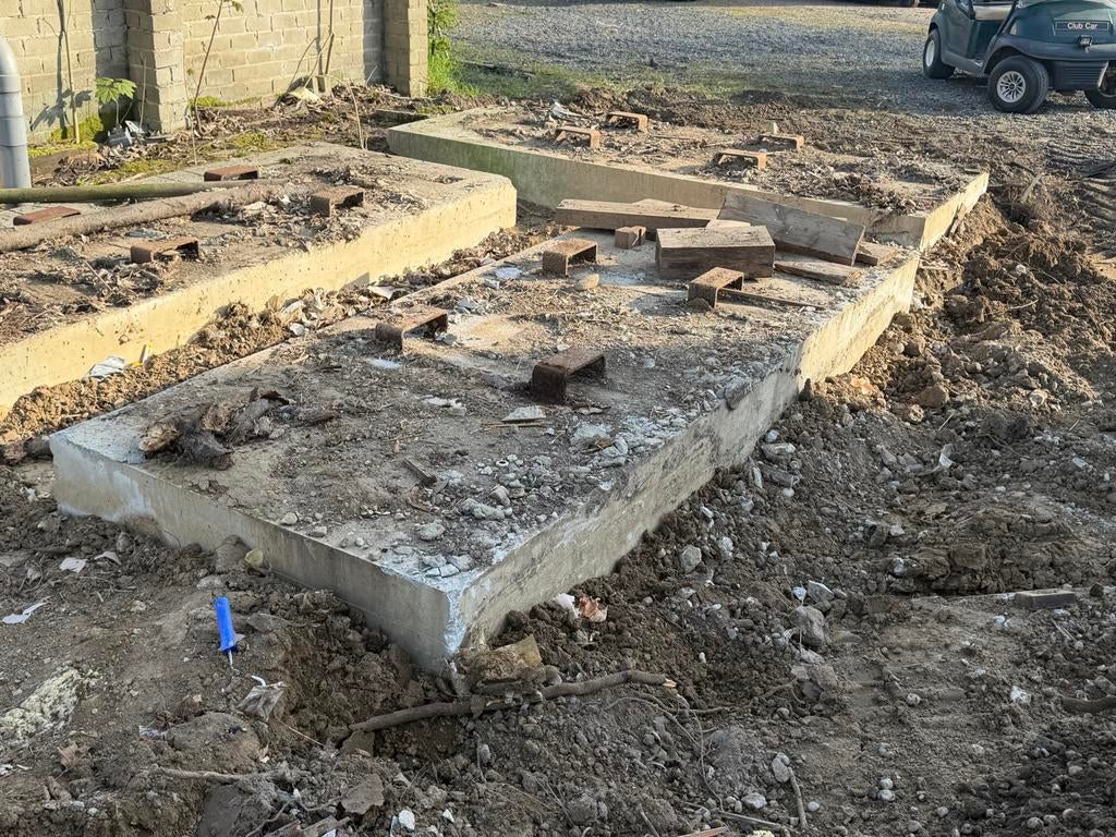 Gebruikte betonnen funderingsplaten, Eén persoon, Overige typen