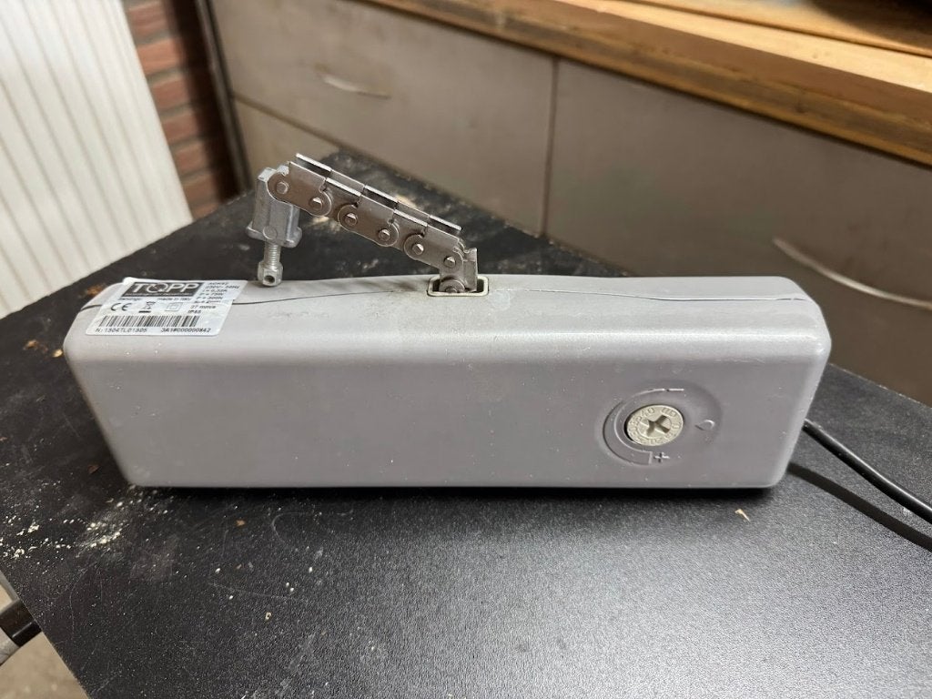 Sandrigo elektrische (dak) raamopener, Gebruikt, Minder dan 80 cm, Minder dan 80 cm, Ophalen of Verzenden