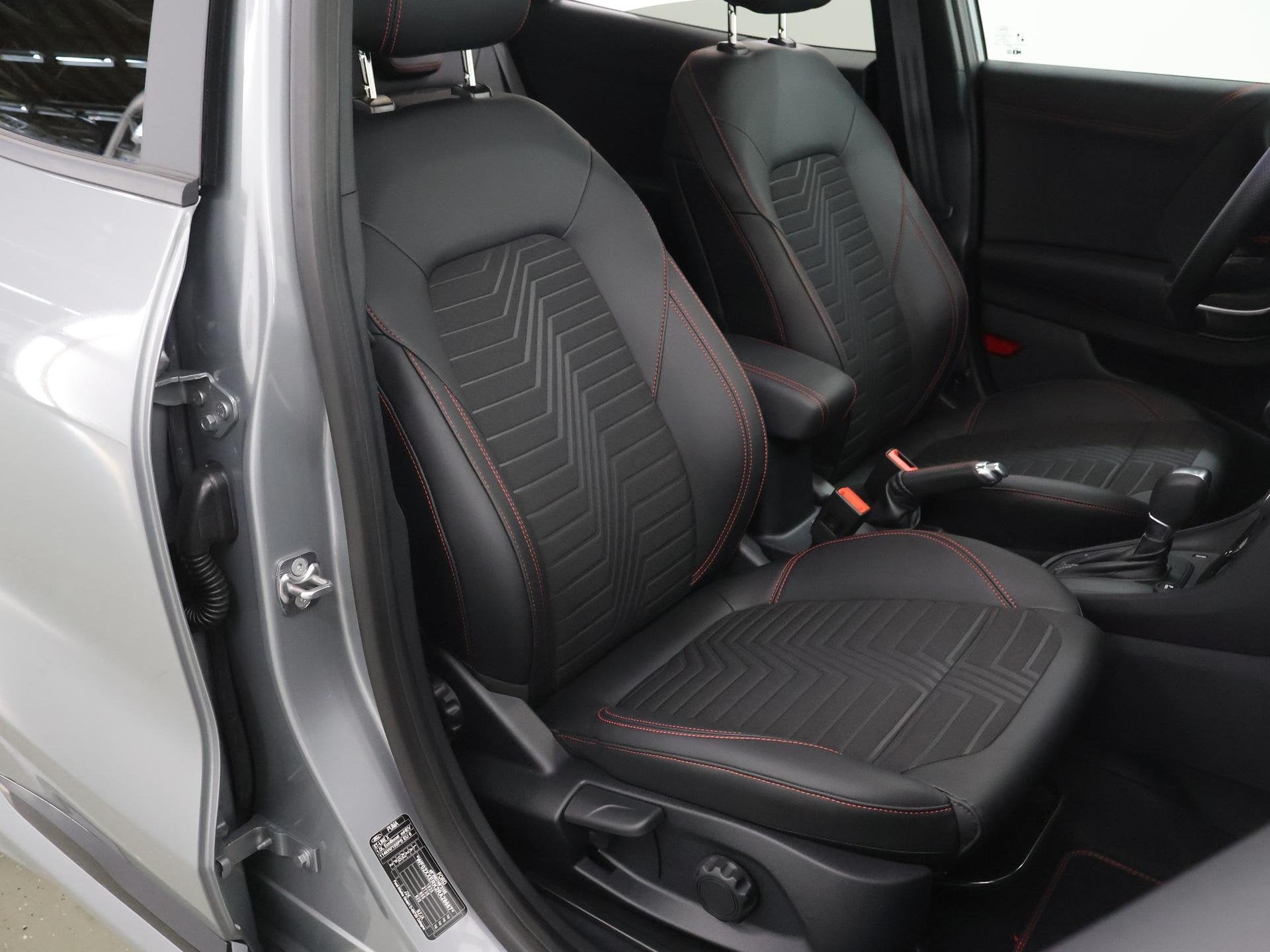 Foto 10 van Ford Puma 1.0 EcoBoost Hybrid ST-Line X | Winterpakket | Cru