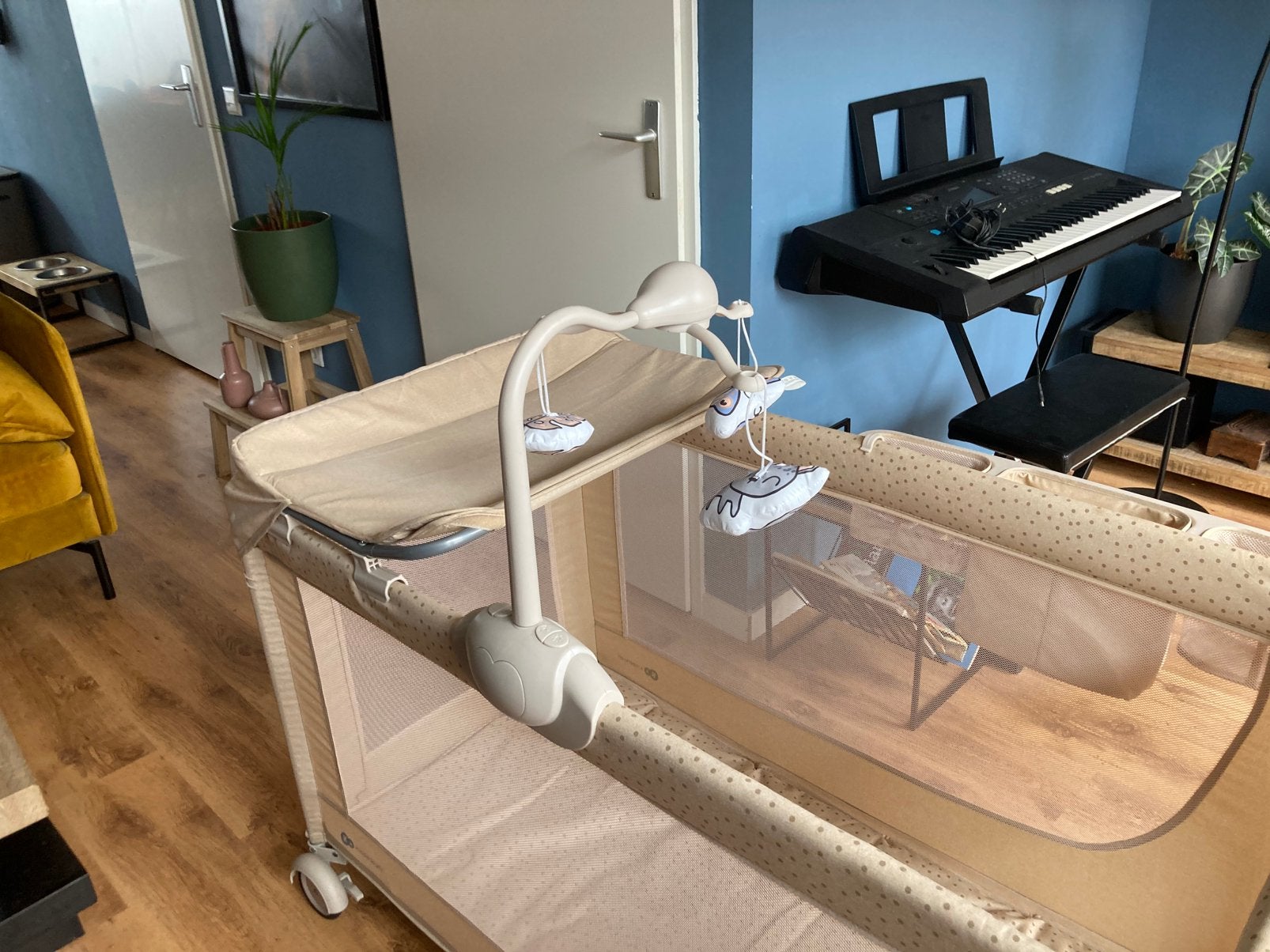 KinderKraft reisbed met matras, hoeslaken en dekentje, Ophalen, Zo goed als nieuw, Ledikant