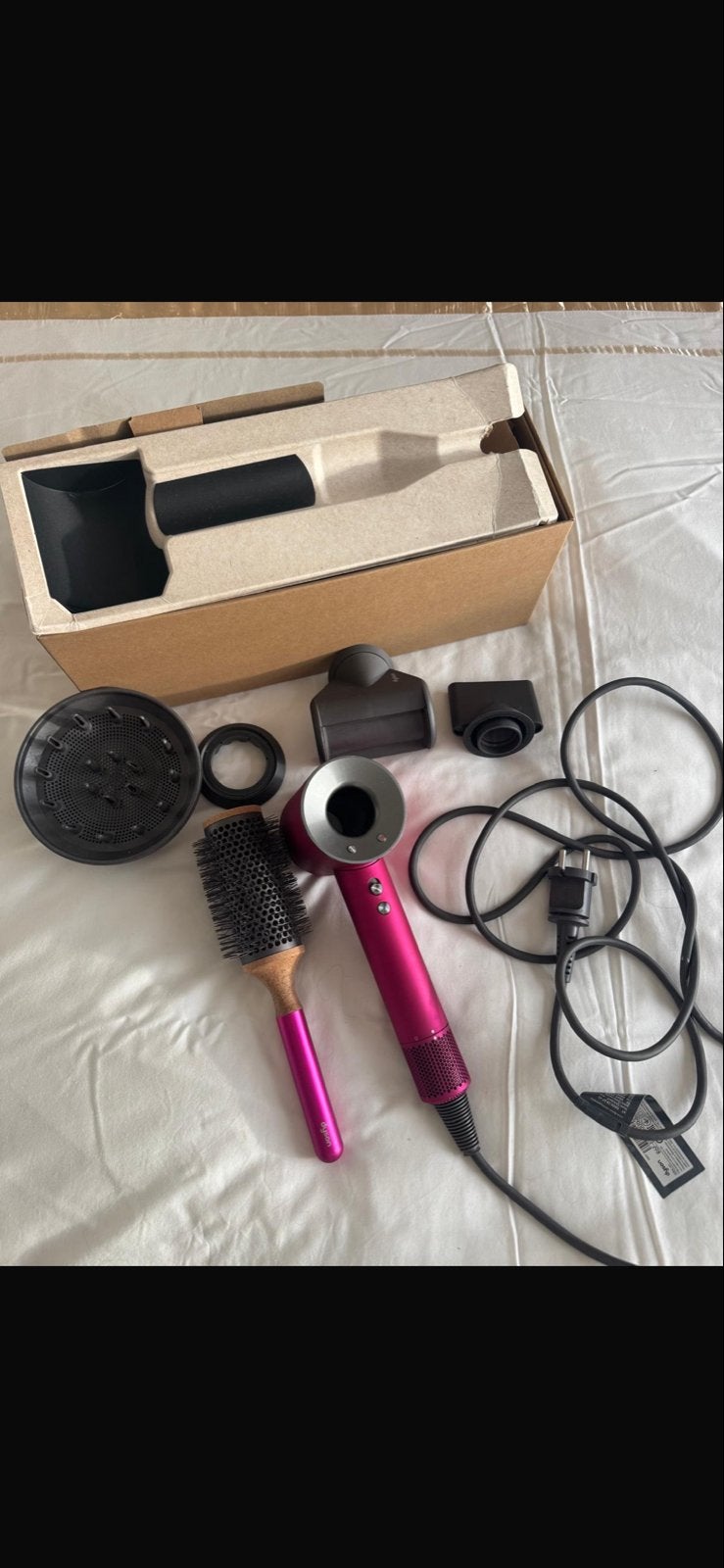 Dyson Supersonic Föhn Fuchsia met Opzetstukken en Borstel, Witgoed en Apparatuur, Persoonlijke-verzorgingsapparatuur, Zo goed als nieuw