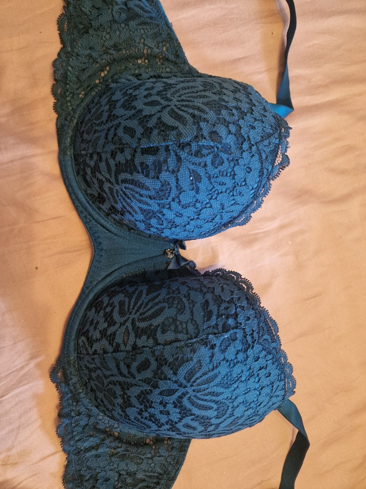 Hunkemöller.  85F. bh en twee strings., Hunkemöller, Ophalen of Verzenden, Blauw, Setje