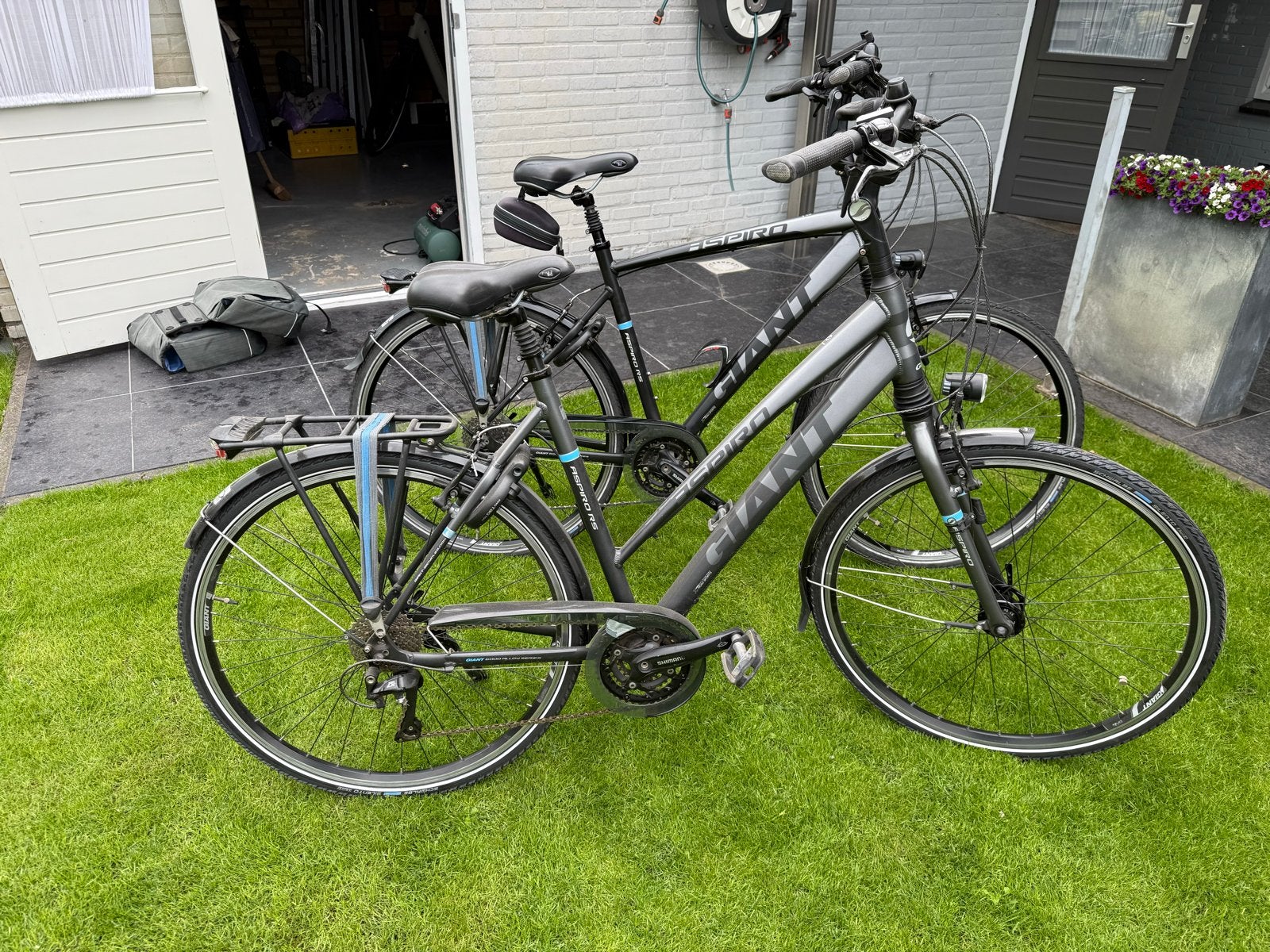 Giant Aspiro RS dames en heren fiets als setje., Ophalen, 28 inch, Gebruikt, Velgrem