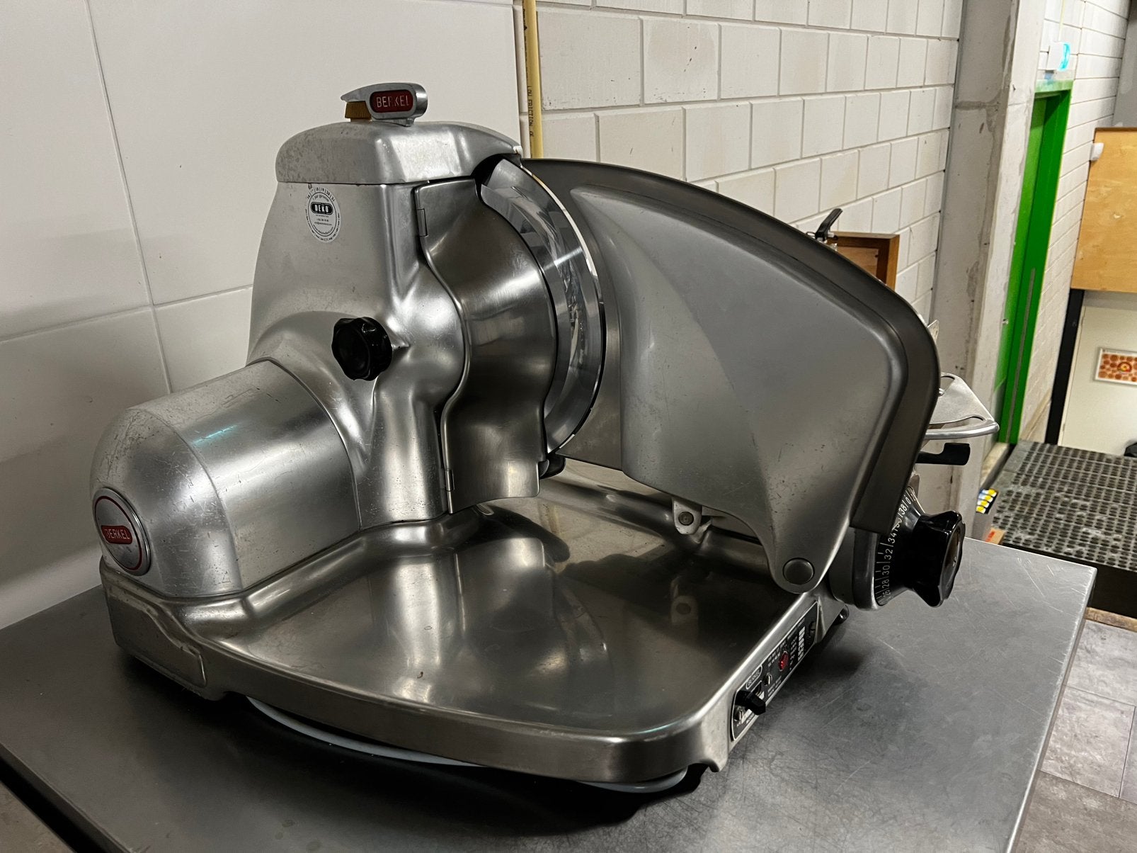 Berkel 834 snijmachine, Ophalen, Gebruikt, Bakkerij en Slagerij