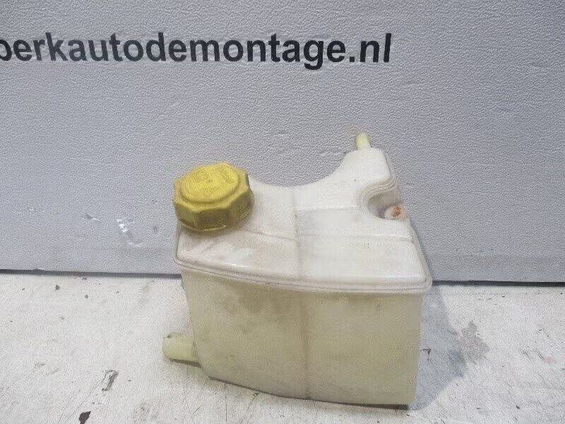 KOELVLOEISTOF RESERVOIR Ford StreetKa (1s51-8k218-ac), Auto-onderdelen, Gebruikt, Ophalen of Verzenden, Henry-Ford-Straße 1 50735 Köln, DE