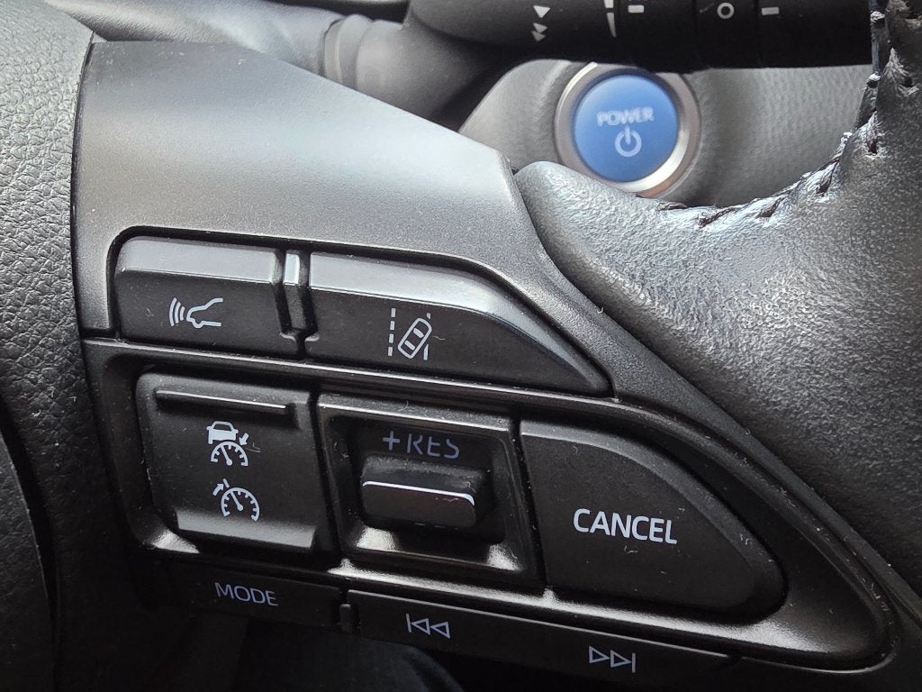 Foto 13 van Yaris Hybrid 2020 grijs Garantie Trekh, Android auto Keyless