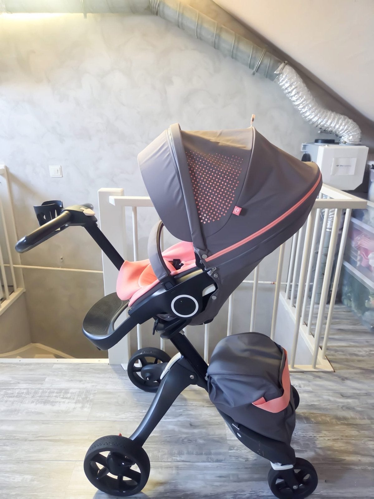 Stokke Xplory V6 Kinderwagen - Zo goed als nieuw, Verstelbare duwstang, Zo goed als nieuw, Ophalen, Kinderwagen