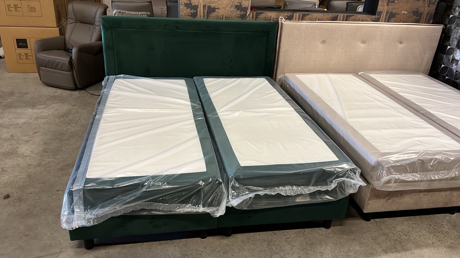 Boxspring 180 x 200 Velvet groen Pocketveermatras NIEUW, Huis en Inrichting, Slaapkamer | Boxsprings, Ophalen, 180 cm, 200 cm