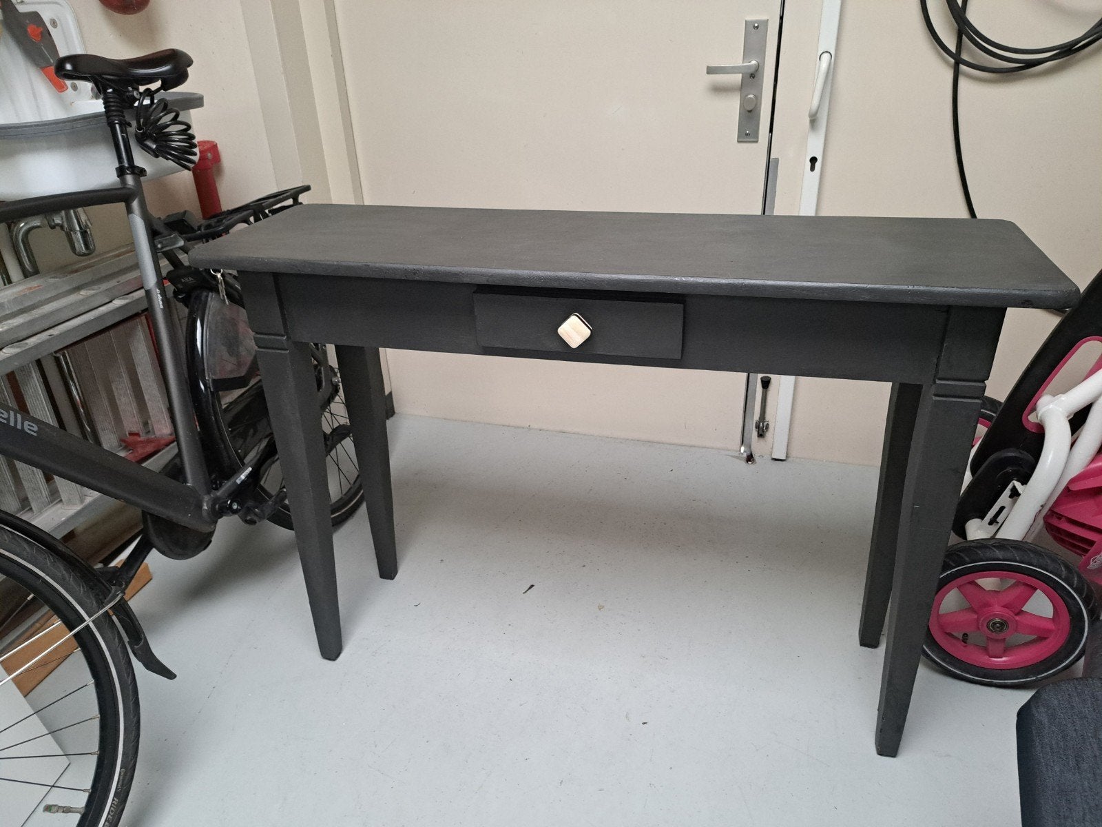 Haltafel / sidetable met lade, Ophalen