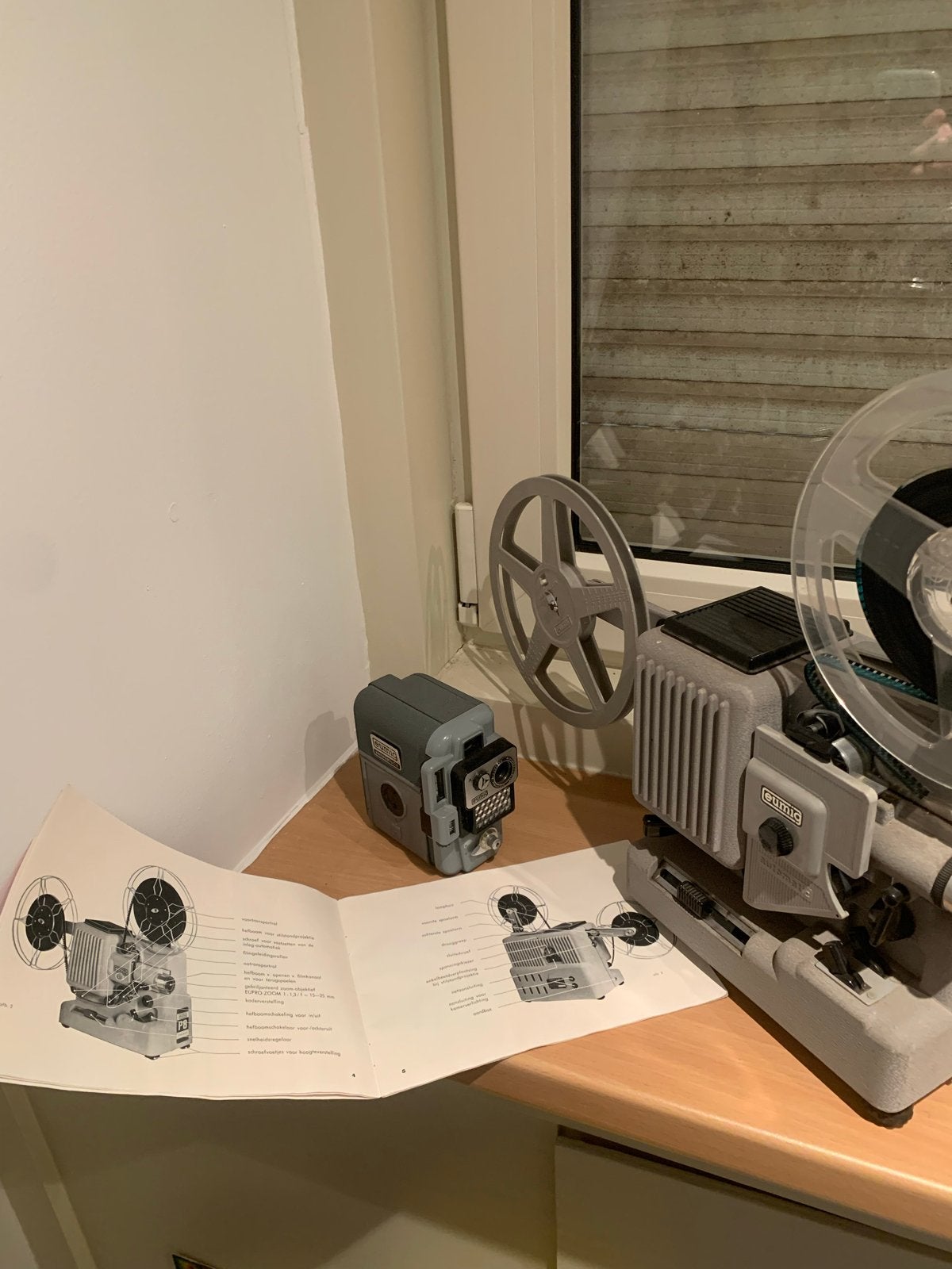 Eumig P8 Automatic filmprojector met handleiding, Ophalen, Gebruikt