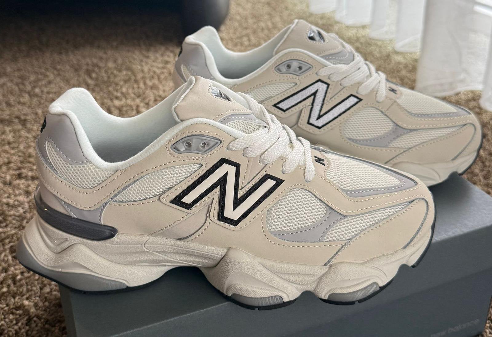 New balance 9060 44 45, Kleding | Heren, Schoenen, Ophalen of Verzenden, Zo goed als nieuw
