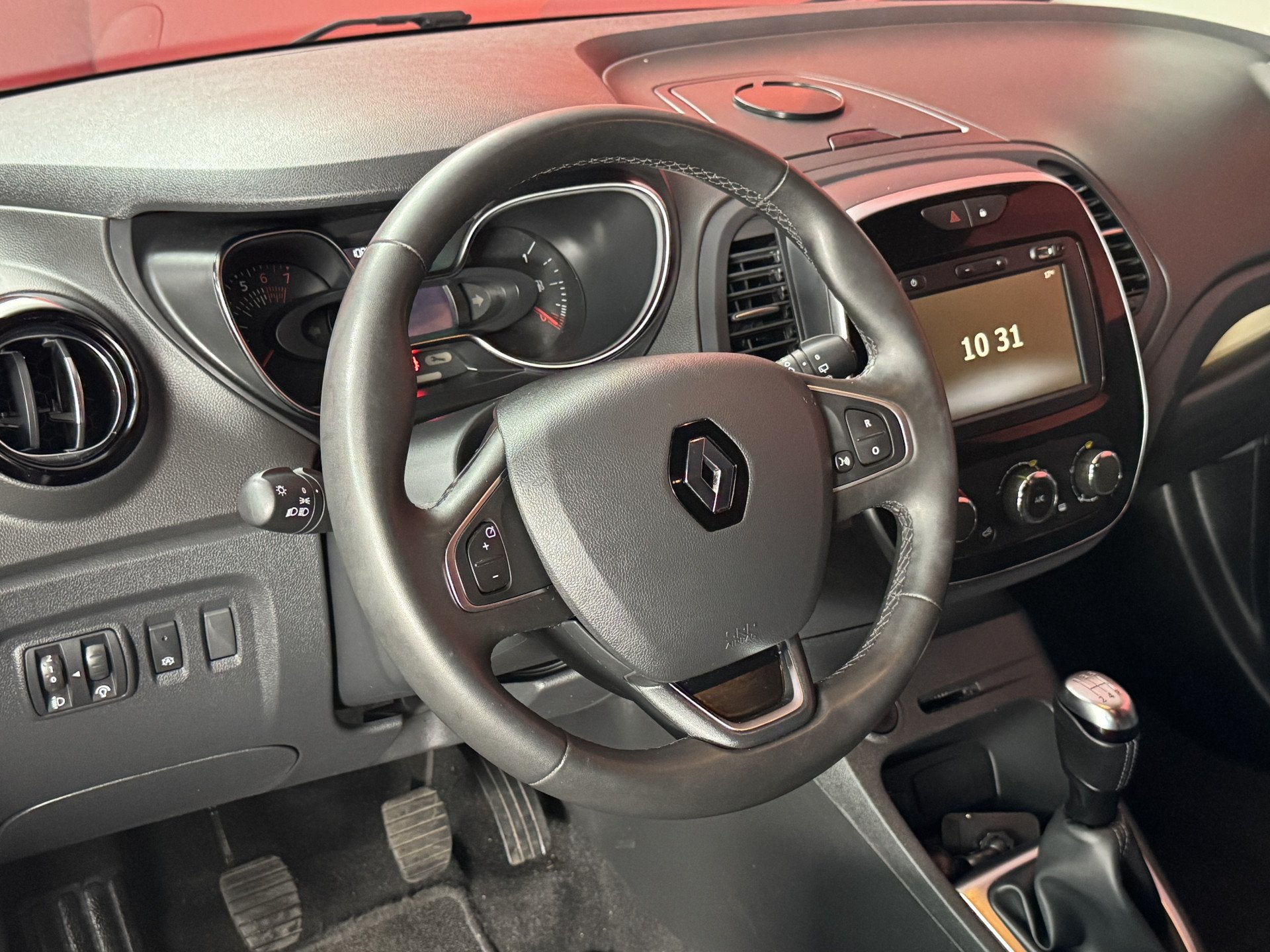 Foto 3 van Renault Captur 0.9 TCe Limited | Trekhaak | Cruise | Navi |
