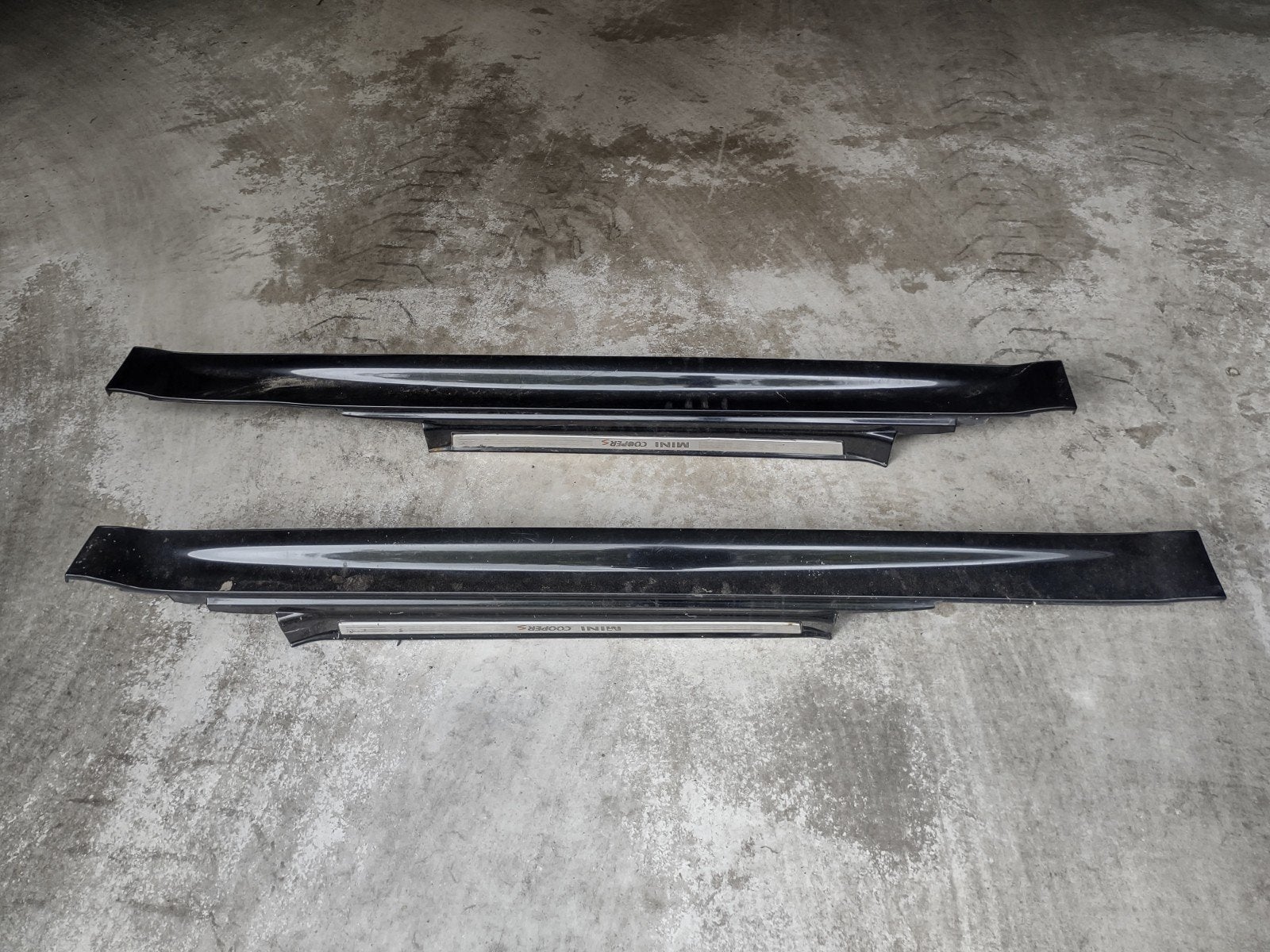 Mini Cooper S r52 r50 r53 side skirts in Jet Black, Ophalen, Gebruikt, Links, Mini