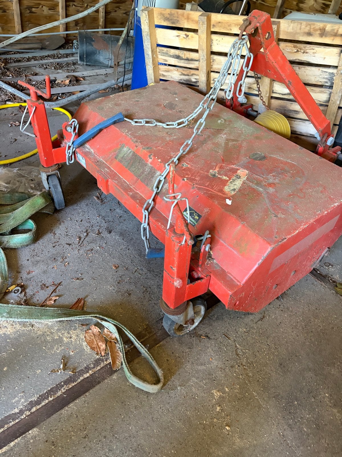 Stevige rolbezem voor op de aftakas, Ophalen, Overige, Werkplaats, Gebouw of Erf