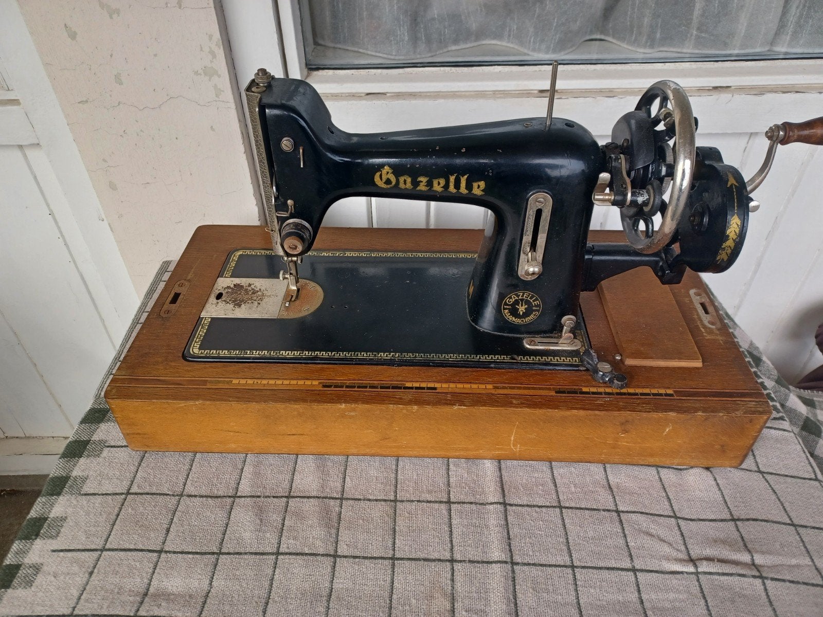 handnaaimachine, Ophalen